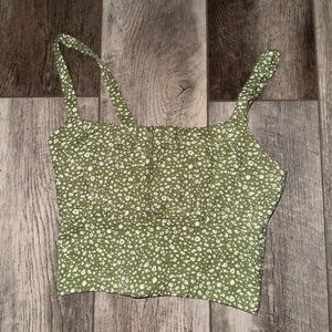 GREEN FLORAL SMOCKED CROPPED TANK